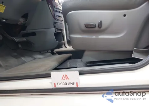 2004 Chrysler Town & Country Limited из США, поврежденный, VIN 2C8GP64LX4R613240